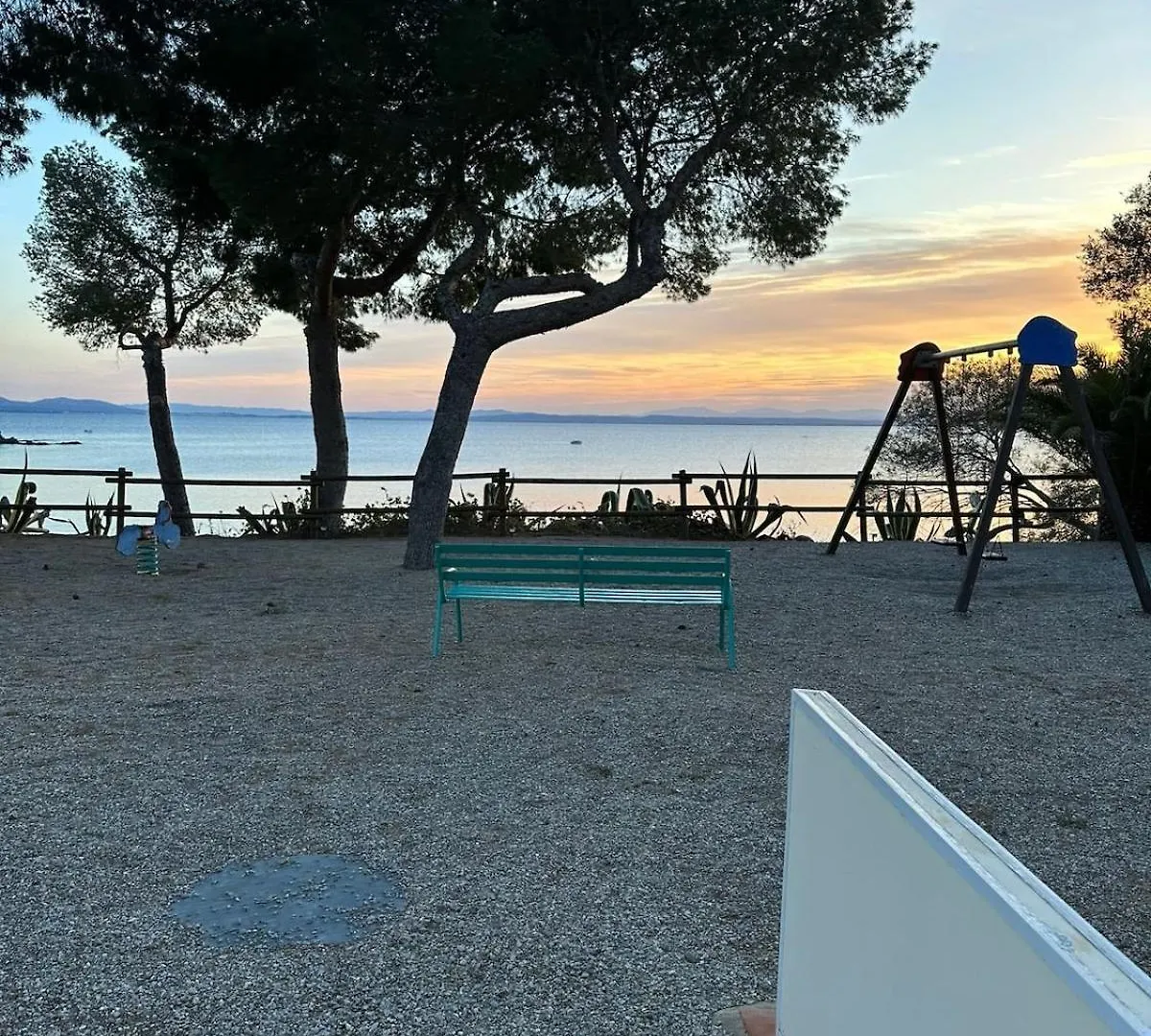 Apart En Almadraba Vista Al Mar Inmo Asesoria El Akel Roses İspanya